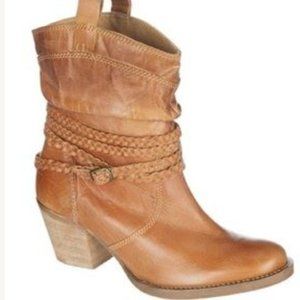 Dingo Womens Twisted Sister Slouchy Cowboy Boots